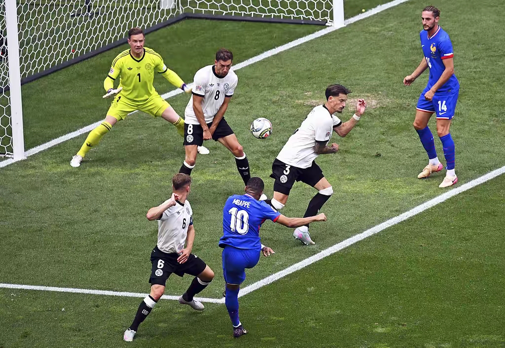 百家乐玩法-葡萄牙对决意大利，赛场上的巅峰对决(葡萄牙vs意大利首发)